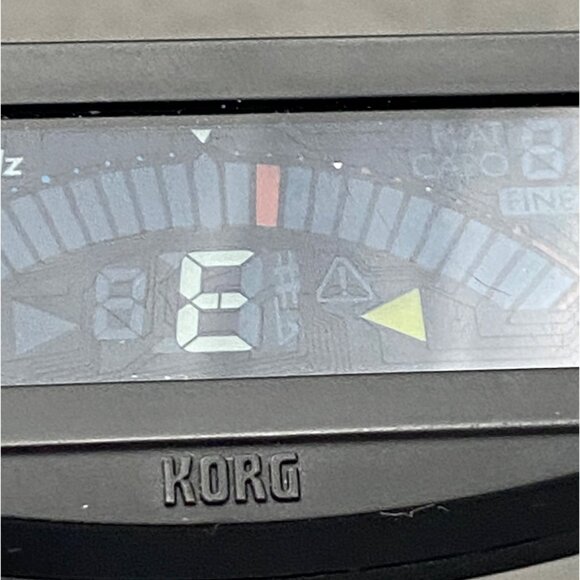 Korg PitchCrow Clip-On Guitar & Bass Tuner Accurate & Easy-To-Read Display Black - Picture 3 of 11